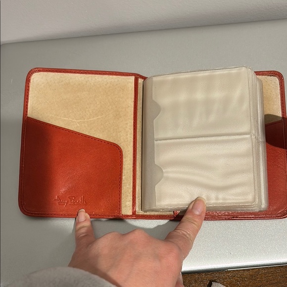 Tony Perotti leather card organizer - Picture 4 of 10
